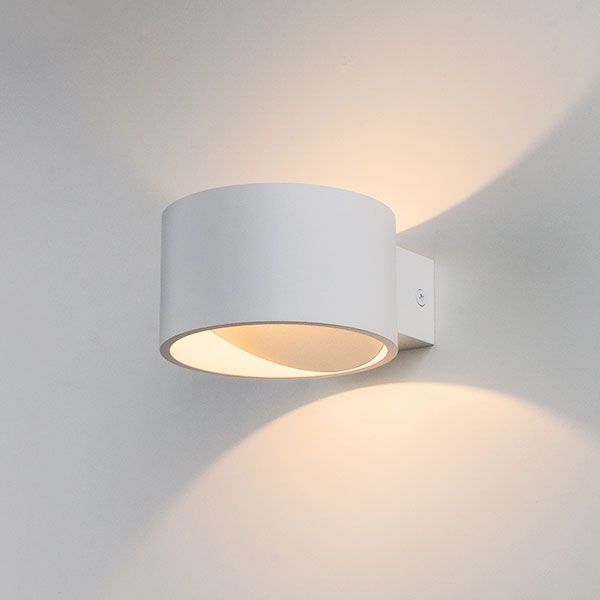 Настенный светодиодный светильник Coneto, артикул: MRL LED 1045 белый