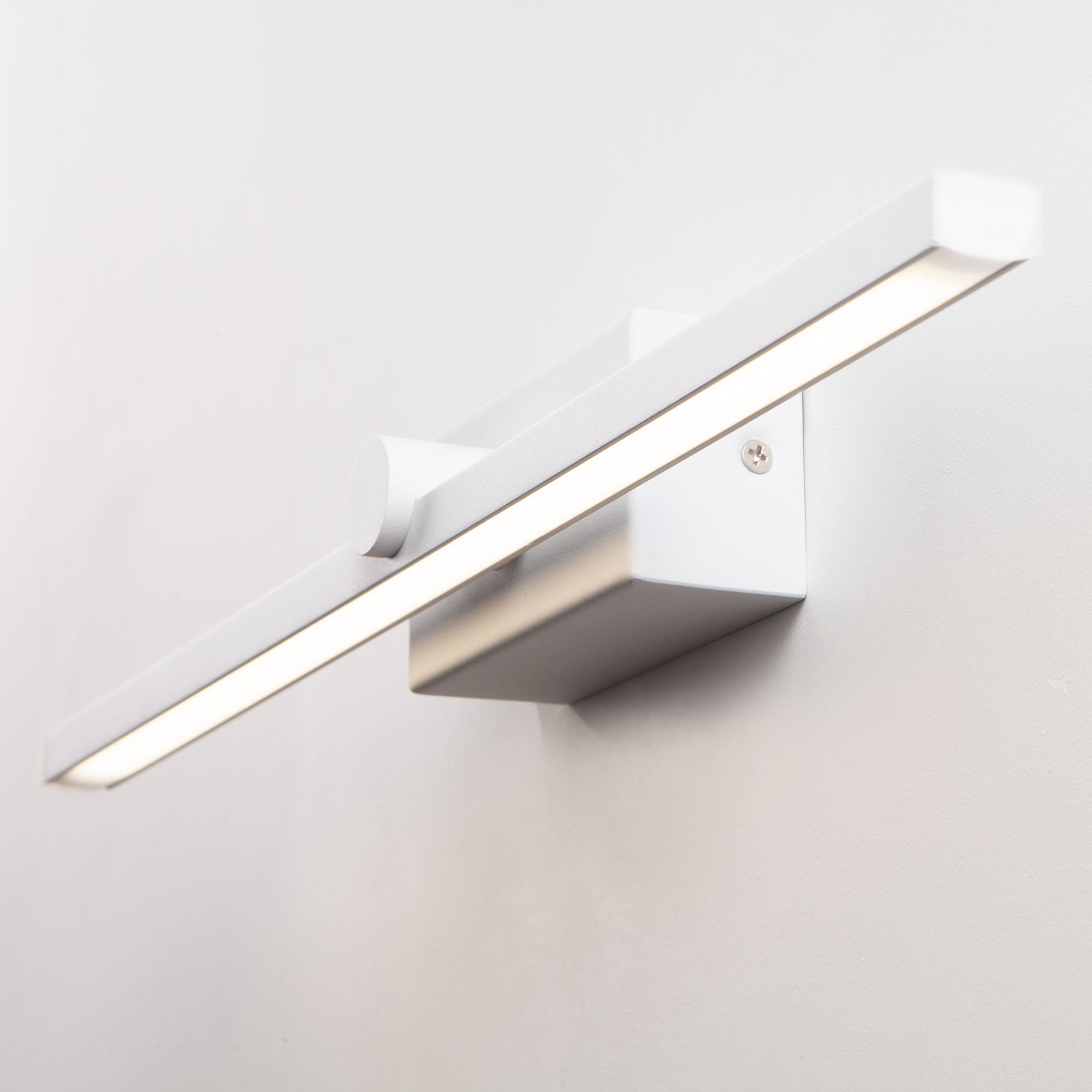 Настенный светодиодный светильник Eurosvet Stick 40133/1 LED белый. Фото 2