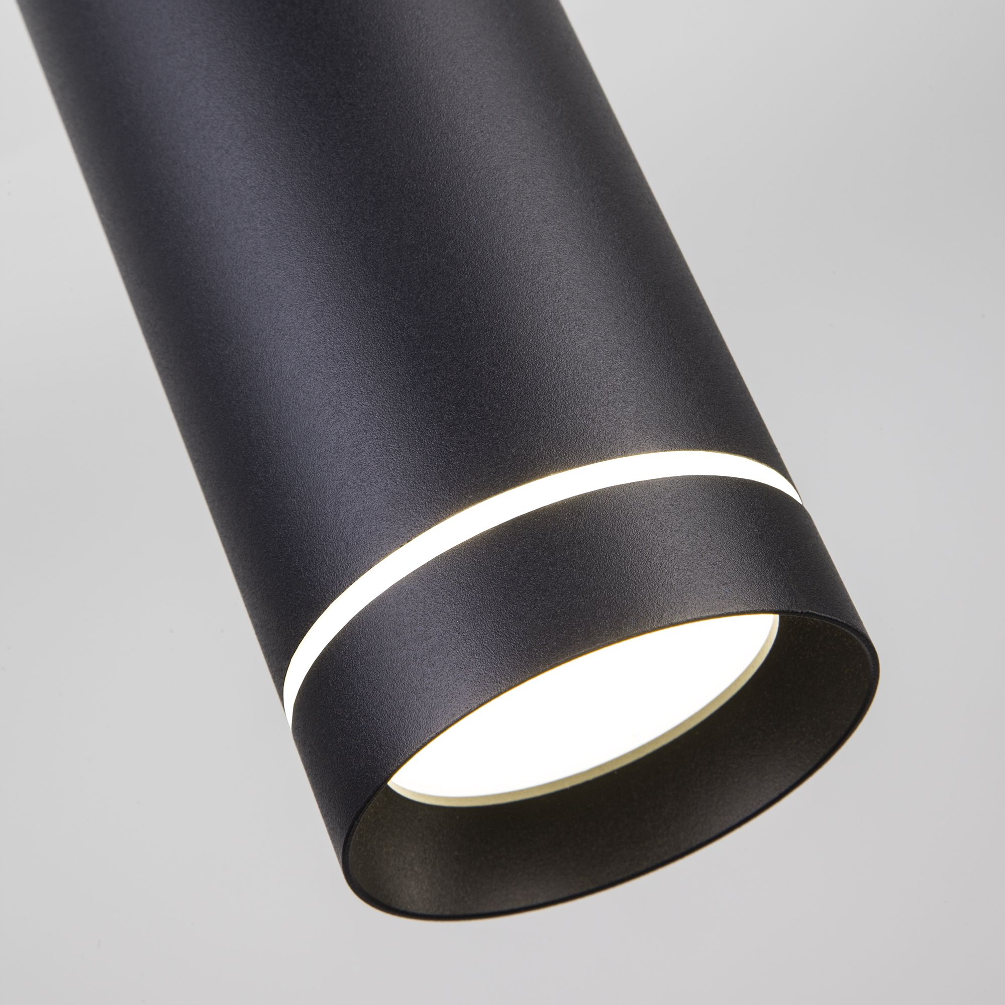 Трековый подвесной светильник Eurosvet Topper 50163/1 LED черный. Фото 4