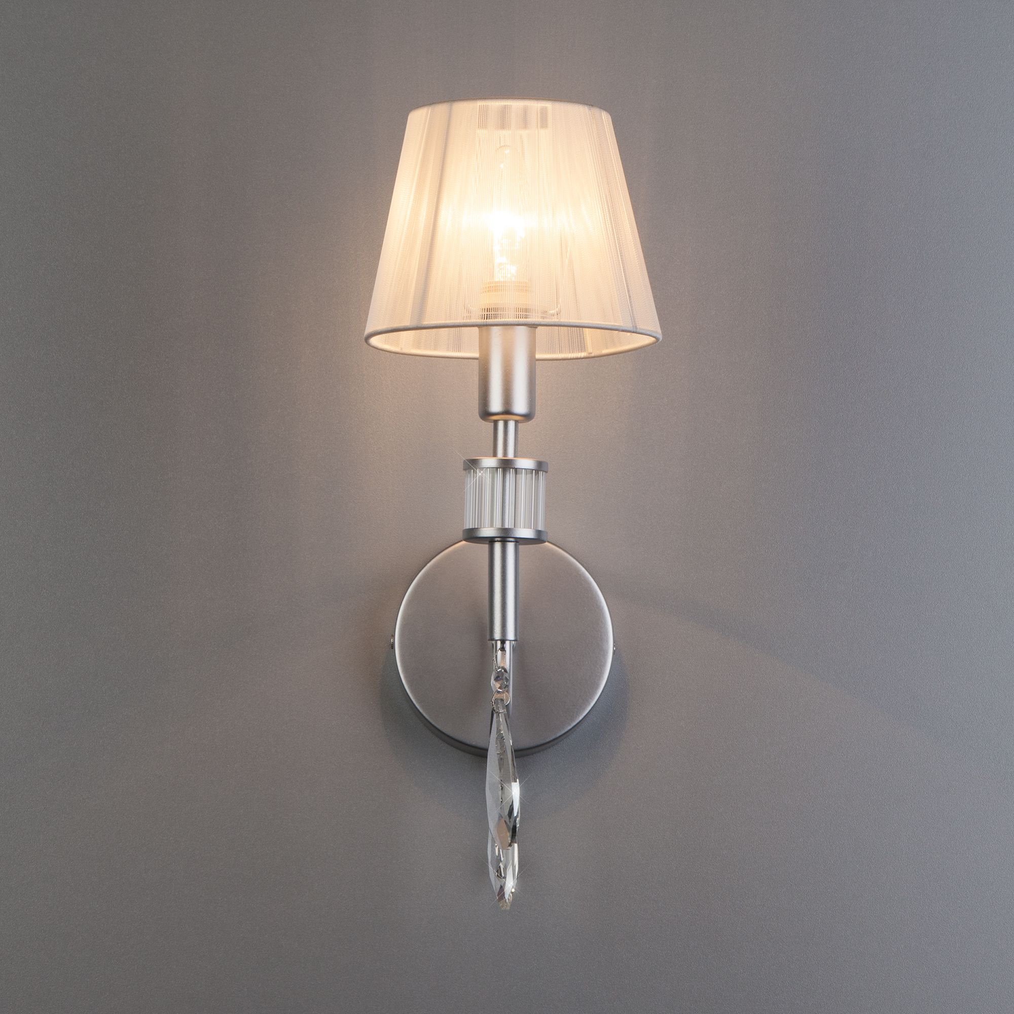 Бра в классическом стиле с абажуром Eurosvet Capri 60092/1 серебро. Фото 3