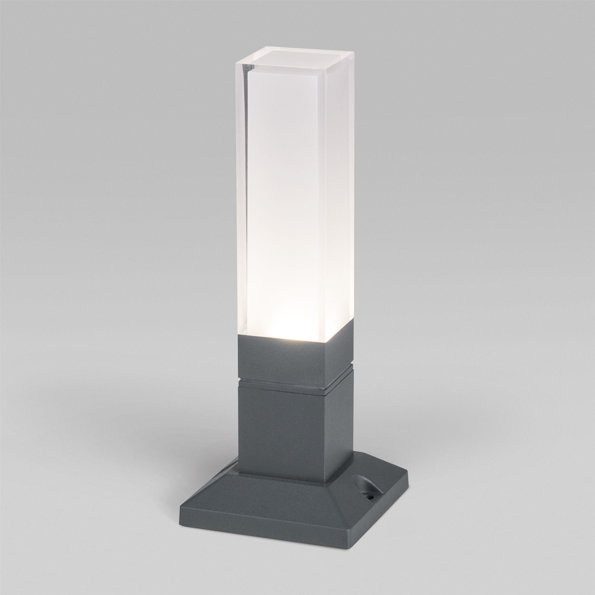 Ландшафтный светодиодный светильник серый IP54 1536 TECHNO LED