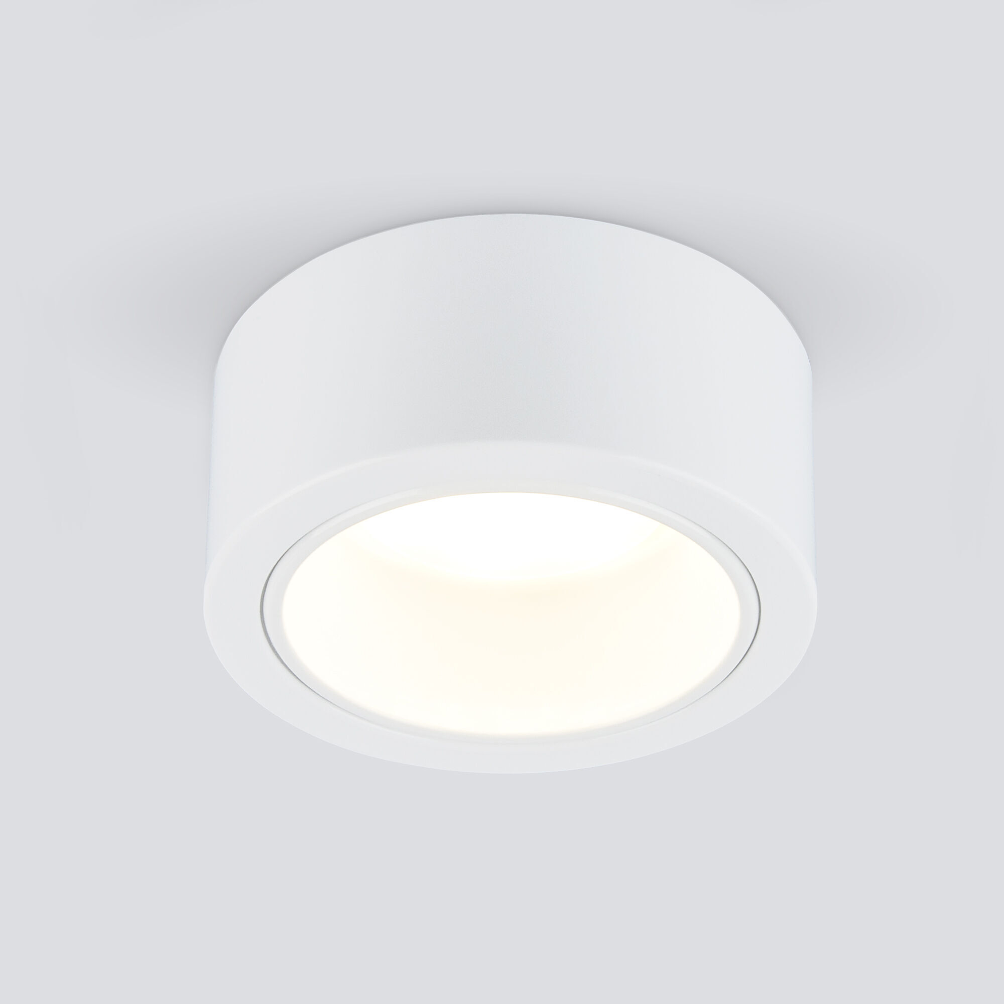 Накладной точечный светильник 1070 GX53 WH белый