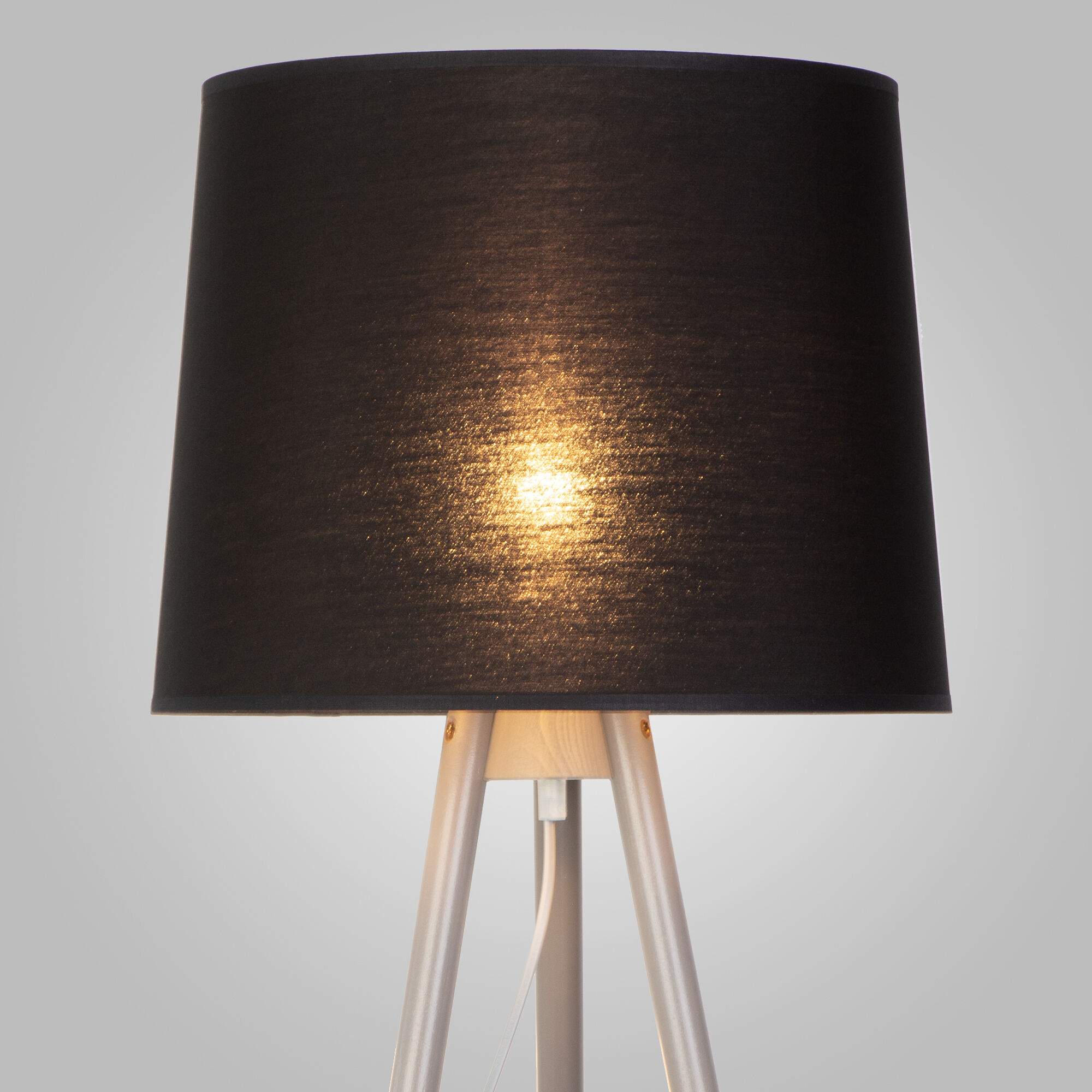 Торшер на треноге черный TK Lighting lozano 1091 lozano. Фото 2