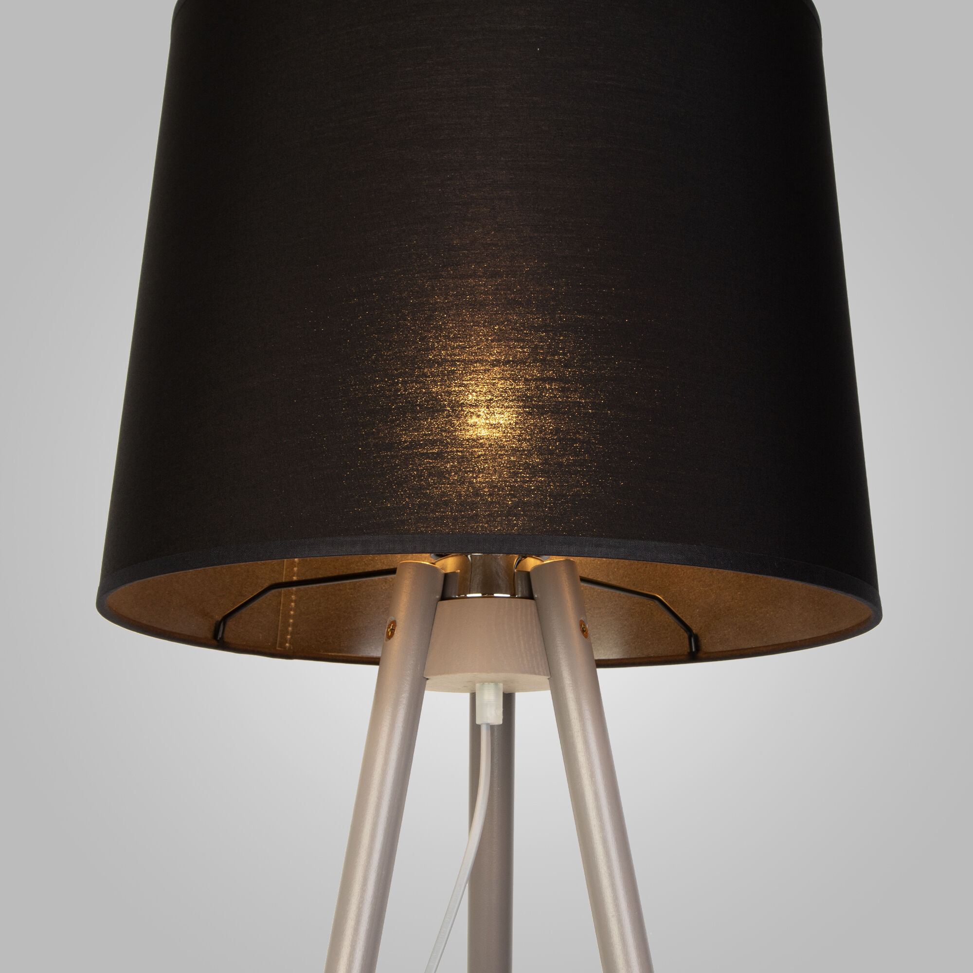 Торшер на треноге черный TK Lighting lozano 1091 lozano. Фото 3
