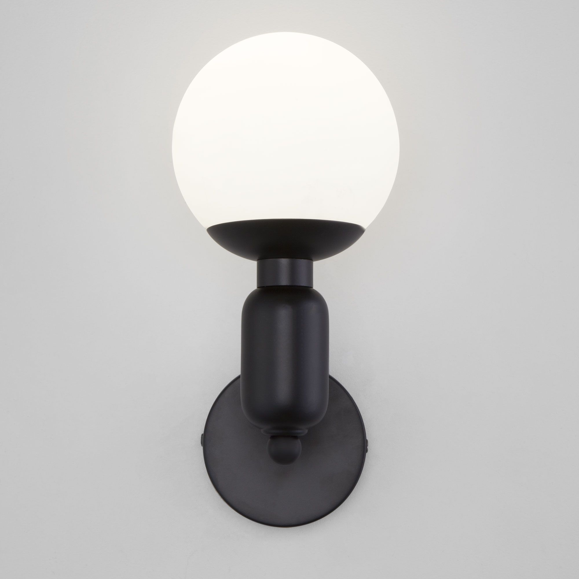 Настенный светильник со стеклянным плафоном Eurosvet Bubble 50251/1 черный. Фото 2
