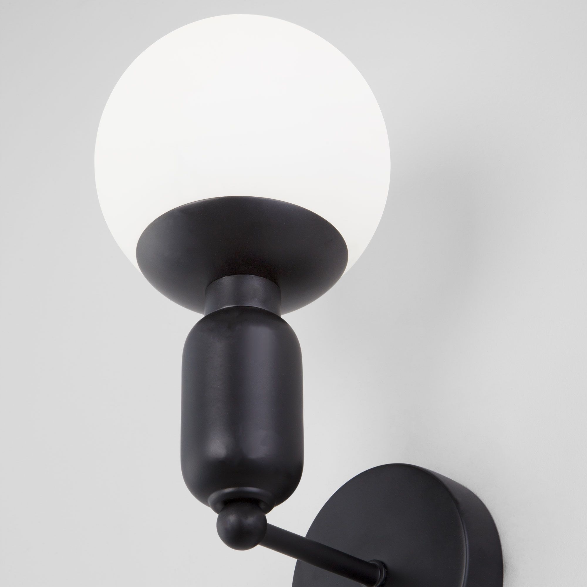 Настенный светильник со стеклянным плафоном Eurosvet Bubble 50251/1 черный. Фото 4