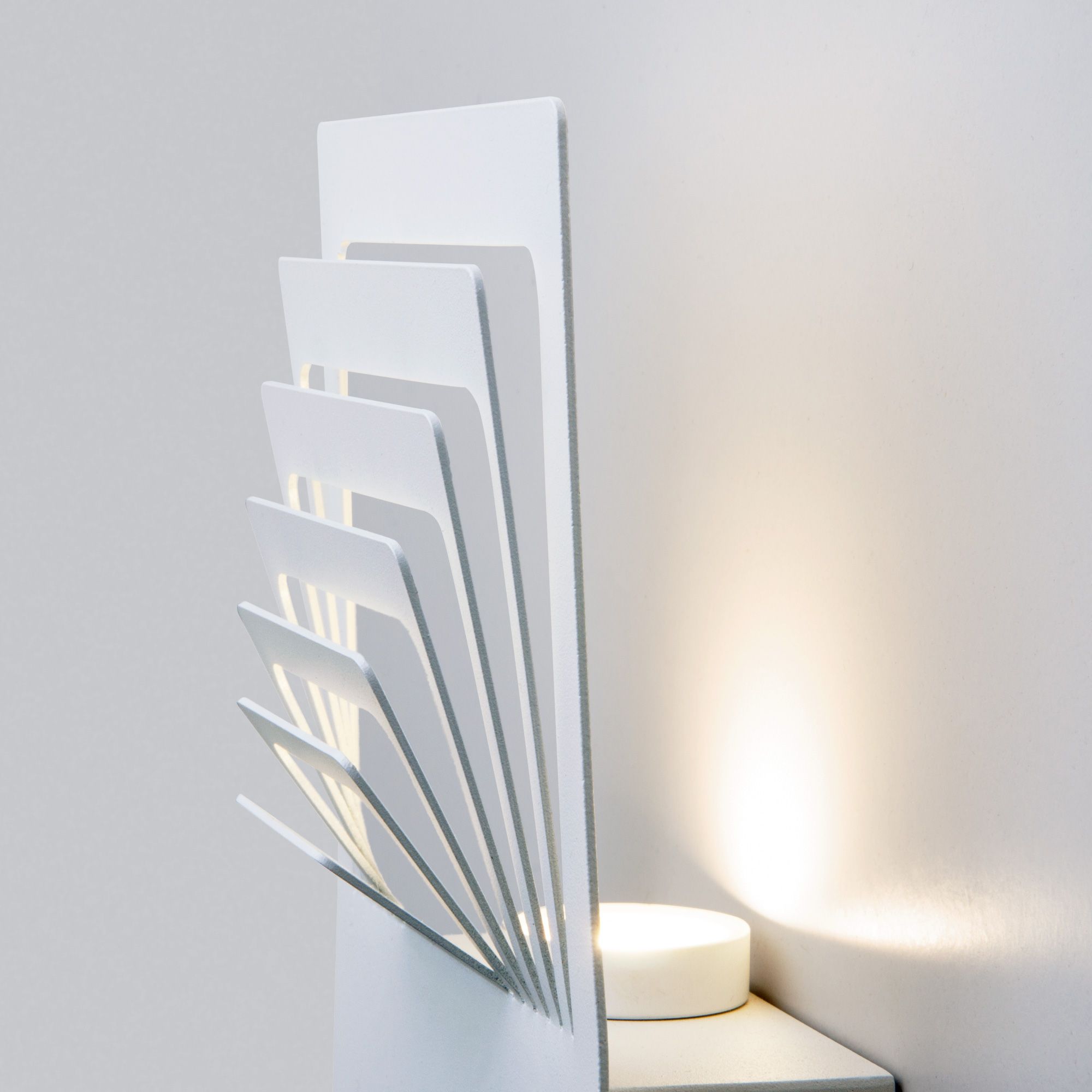 Настенный светодиодный светильник Onda LED белый Elektrostandard Onda MRL LED 1024. Фото 4