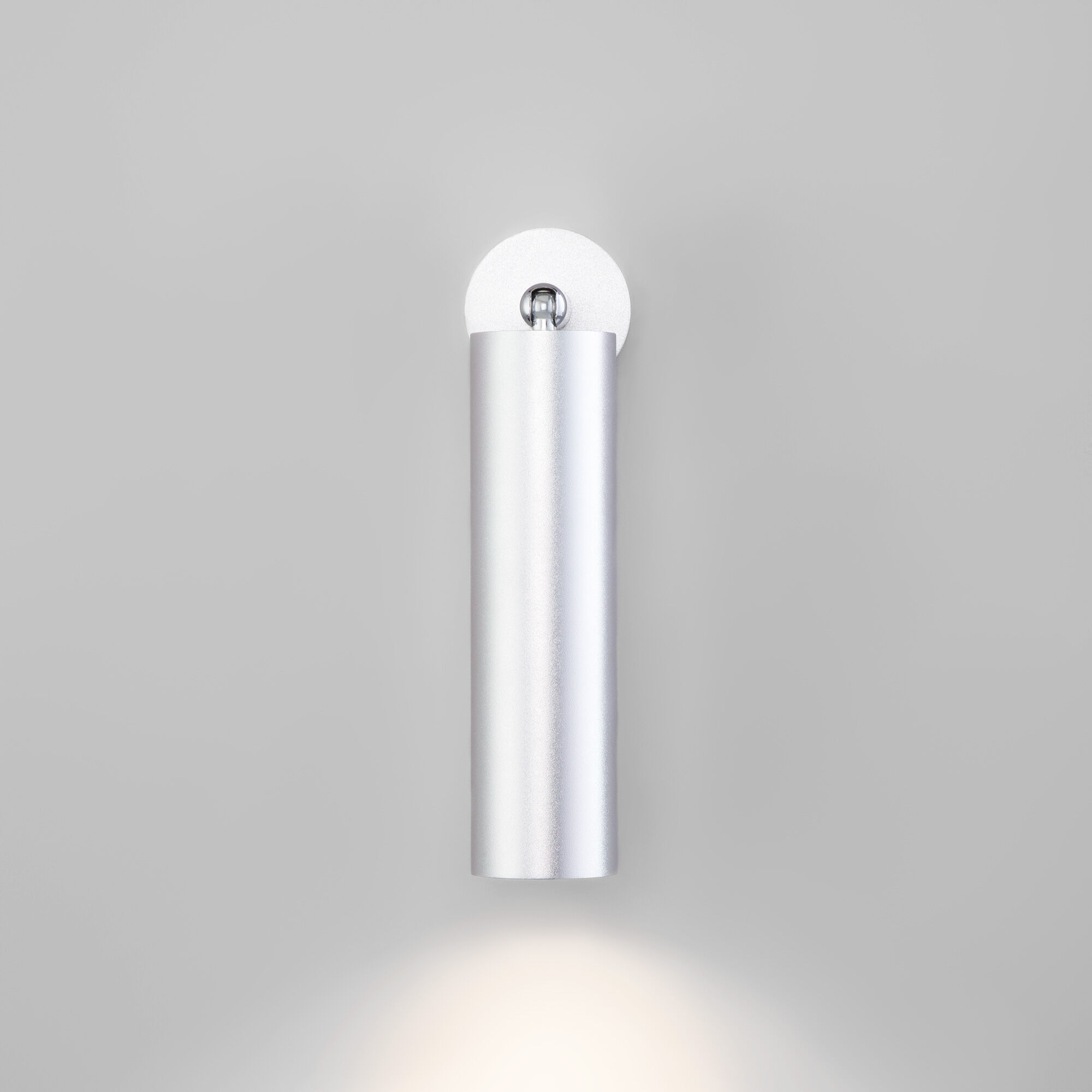 Светодиодный светильник Eurosvet Ease 20128/1 LED серебро. Фото 3