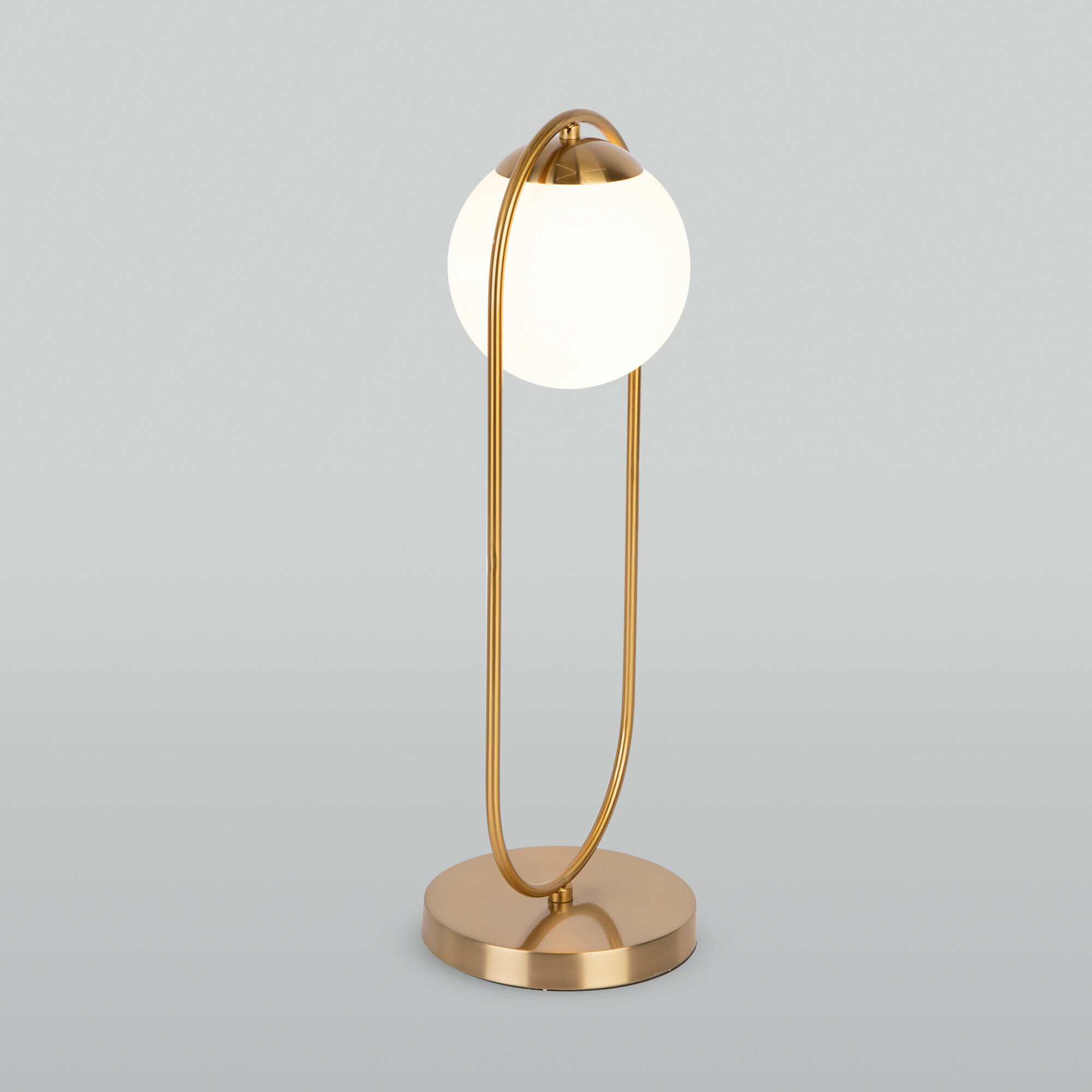Настольная лампа с круглым плафоном Eurosvet Ringo 01138/1 золото. Фото 2