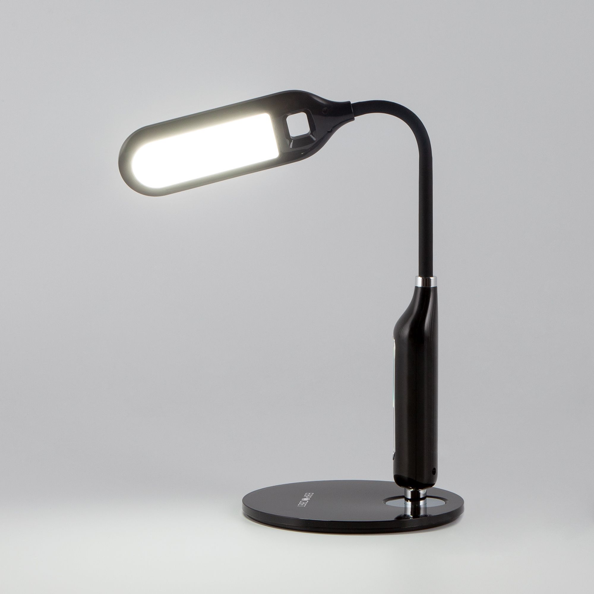 Настольный светодиодный светильник Eurosvet Soft 80503/1 черный. Фото 7