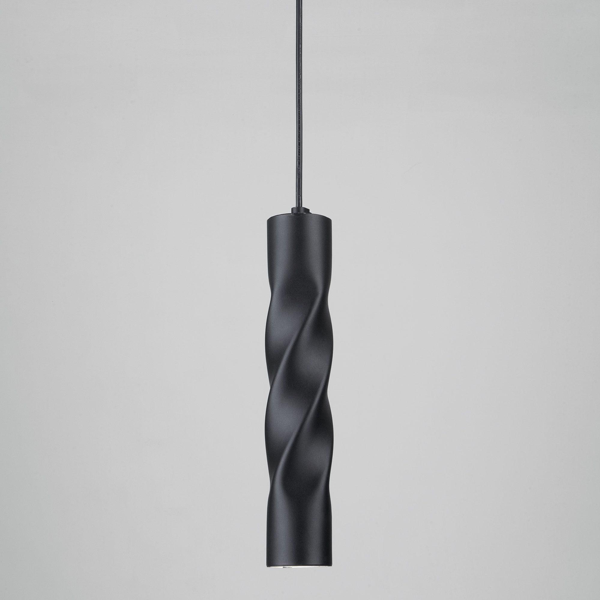 Подвесной LED светильник Eurosvet Scroll 50136/1 LED черный. Фото 1