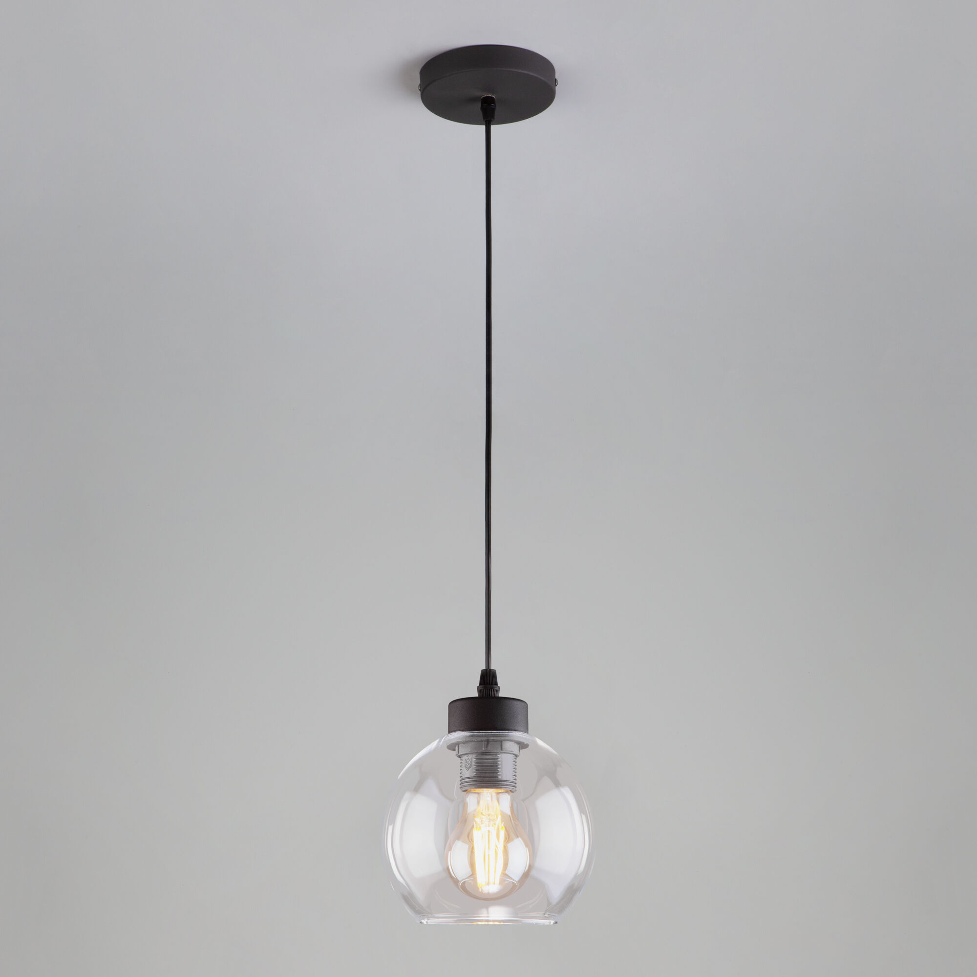 Подвесной светильник с круглым стеклянным плафоном TK Lighting Cubus 4319 Cubus. Фото 2