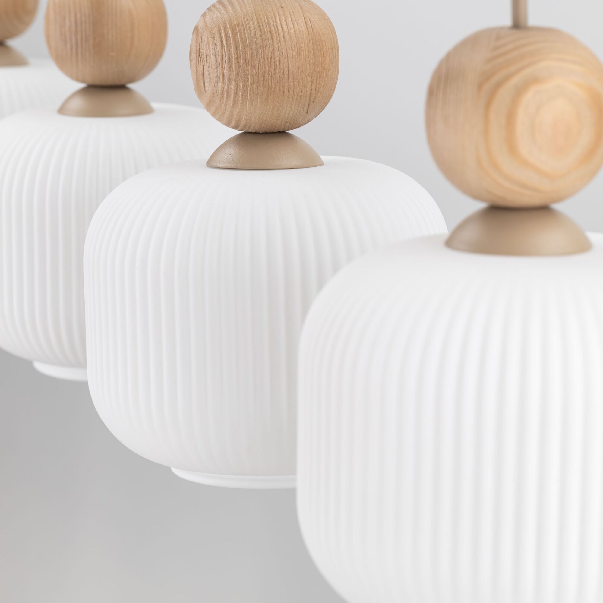 Подвесной светильник со стеклянными плафонами TK Lighting Ballo 11051 Ballo. Фото 2