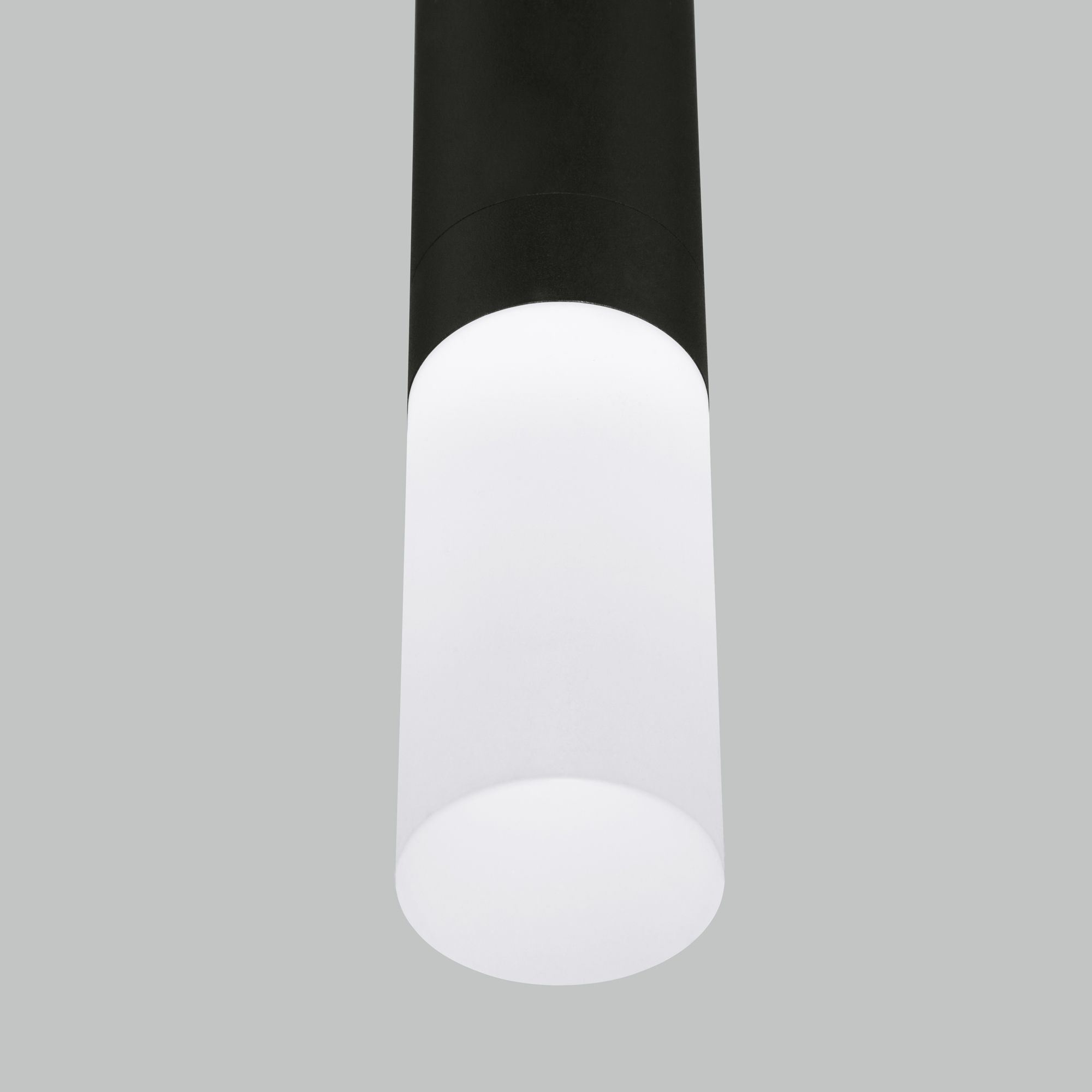 Подвесной светодиодный светильник Eurosvet Axel 50210/1 LED черный. Фото 4