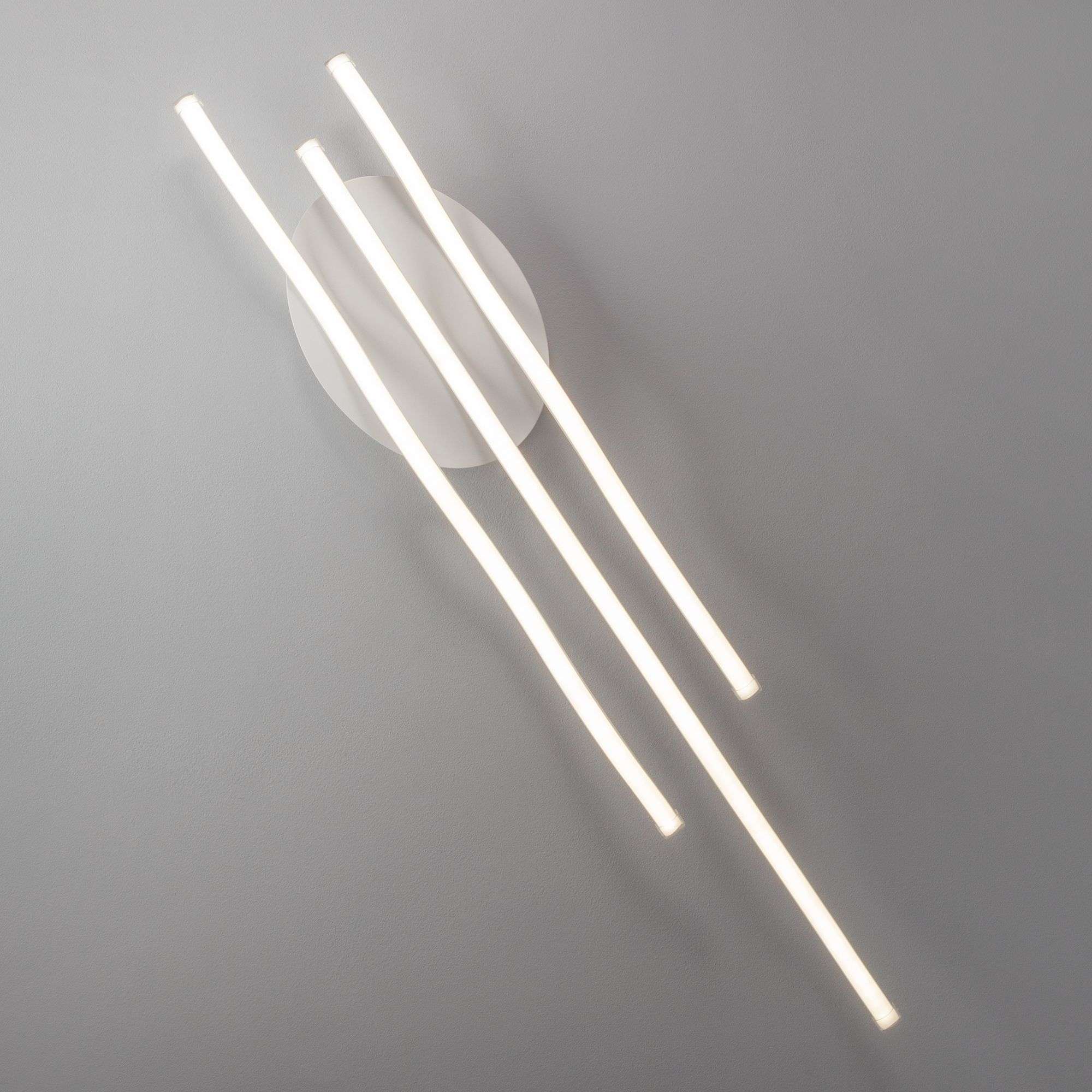 Потолочный волнообразный LED светильник Eurosvet Gwen 90090/3 белый. Фото 5