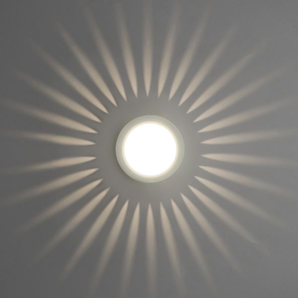 Накладной точечный светильник с подсветкой DLS026