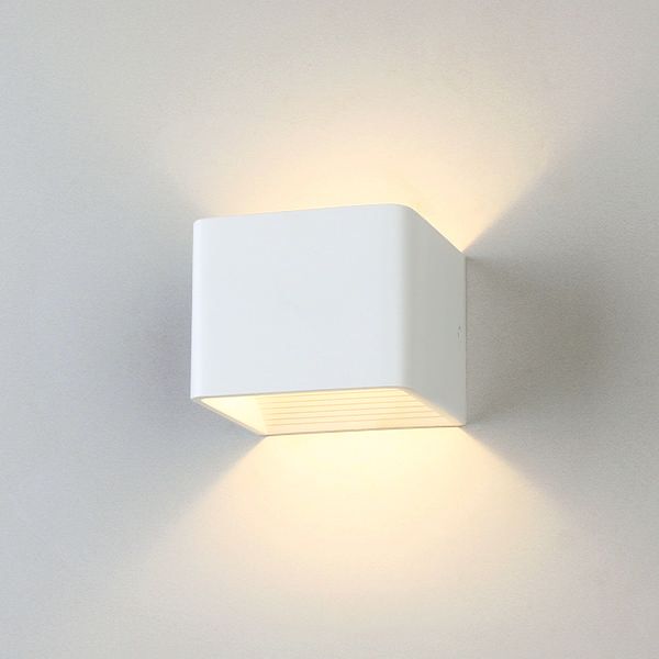 Настенный светодиодный светильник Corudo MRL LED 1060 белый