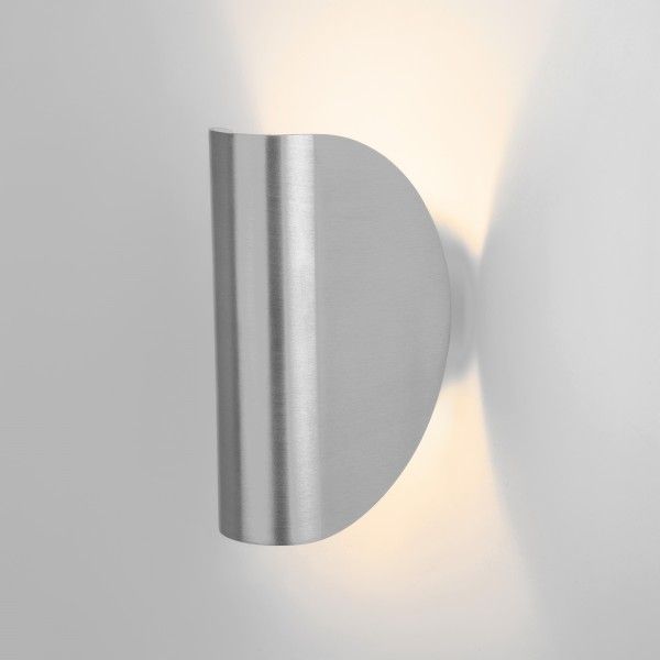 Настенный светодиодный светильник Taco алюминий P54