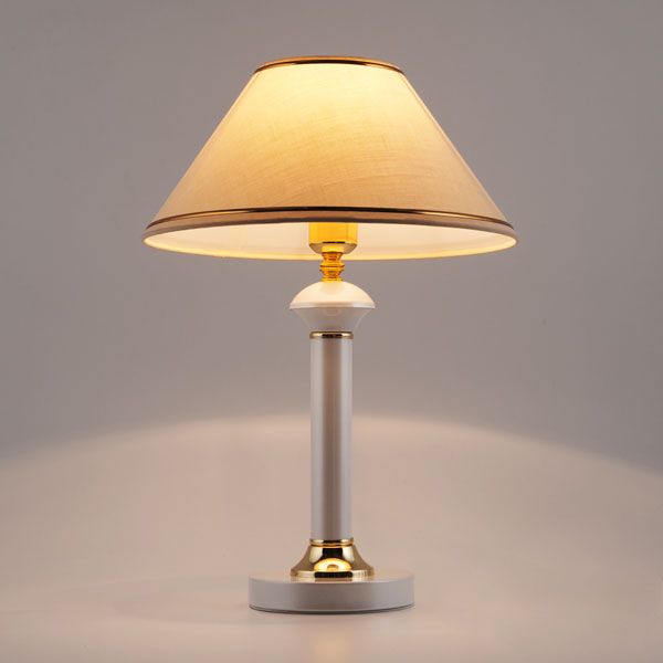 Настольная лампа 60019/1 глянцевый белый. Превью 2