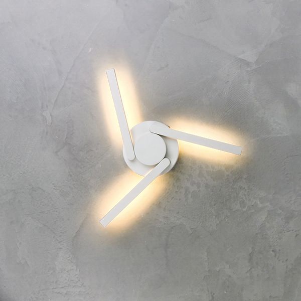Пылевлагозащи<wbr>щенный светодиодный светильник с поворотным механизмом Lever IP54 1665 Techno LED белый. Превью 3