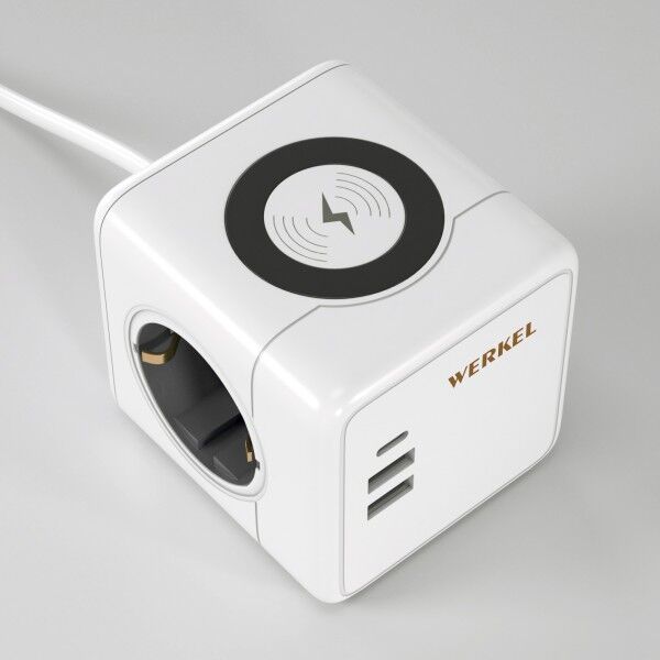 Розеточный блок 3-местный + 3×USB + беспроводная зарядка