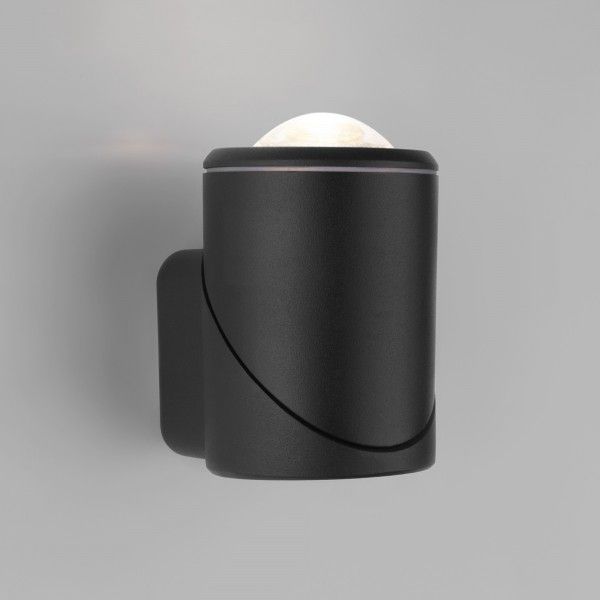 Уличный поворотный светодиодный настенный светильник GIRA U LED IP54 35127/U черный