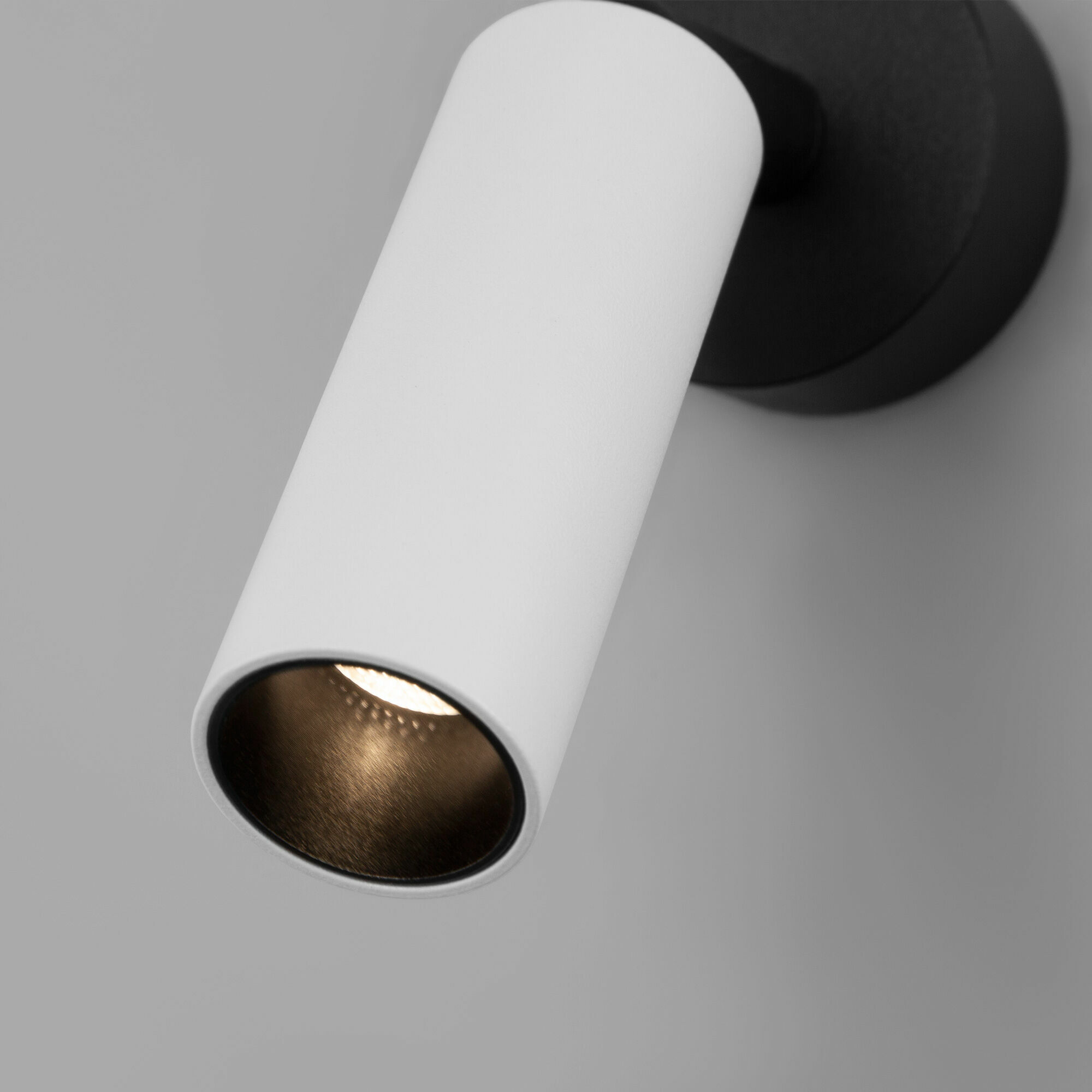 Светодиодный светильник Eurosvet Pin 20133/1 LED белый/черный. Фото 3